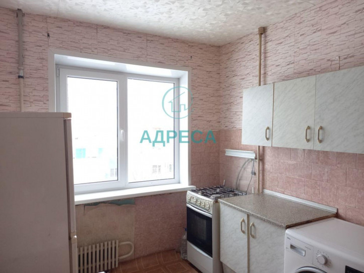 4-комн квартира Ливенская ул, 126