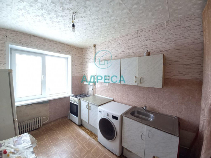 4-комн квартира Ливенская ул, 126