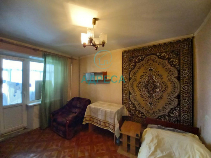 4-комн квартира Ливенская ул, 126