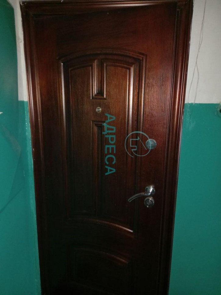 4-комн квартира Ливенская ул, 126