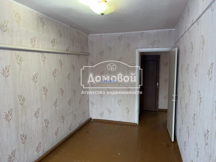 3-комн квартира Совхоз Чкаловский ,Строительная ул. , 1