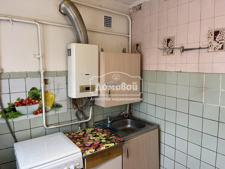3-комн квартира Совхоз Чкаловский ,Строительная ул. , 1