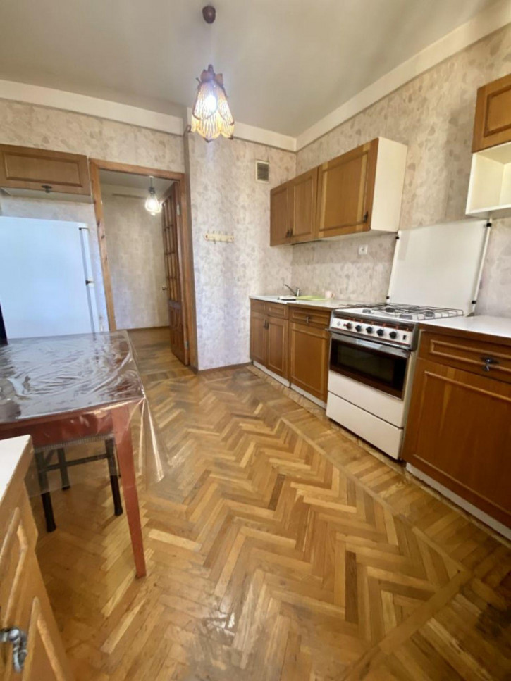 3-комн квартира 1-я Набережная ул, 32к3