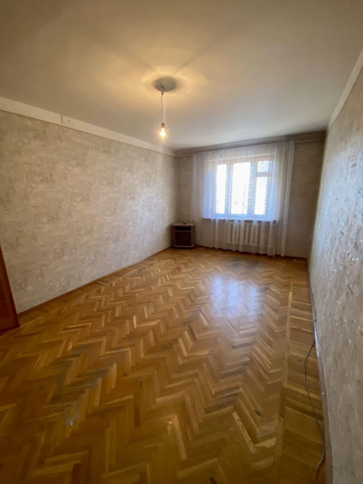 3-комн квартира 1-я Набережная ул, 32к3