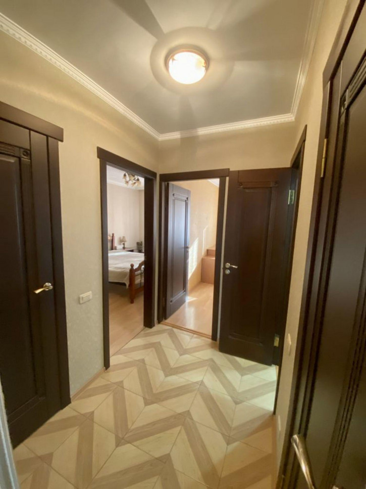 3-комн квартира Транзитная ул, 1а