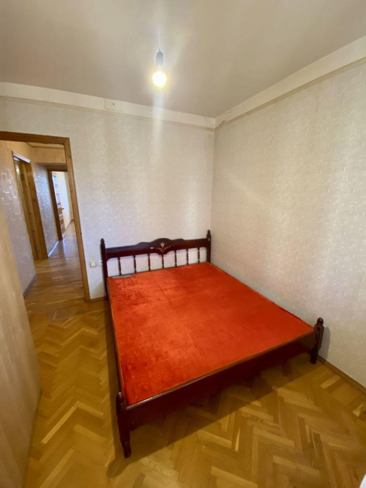 3-комн квартира 1-я Набережная ул, 32к3