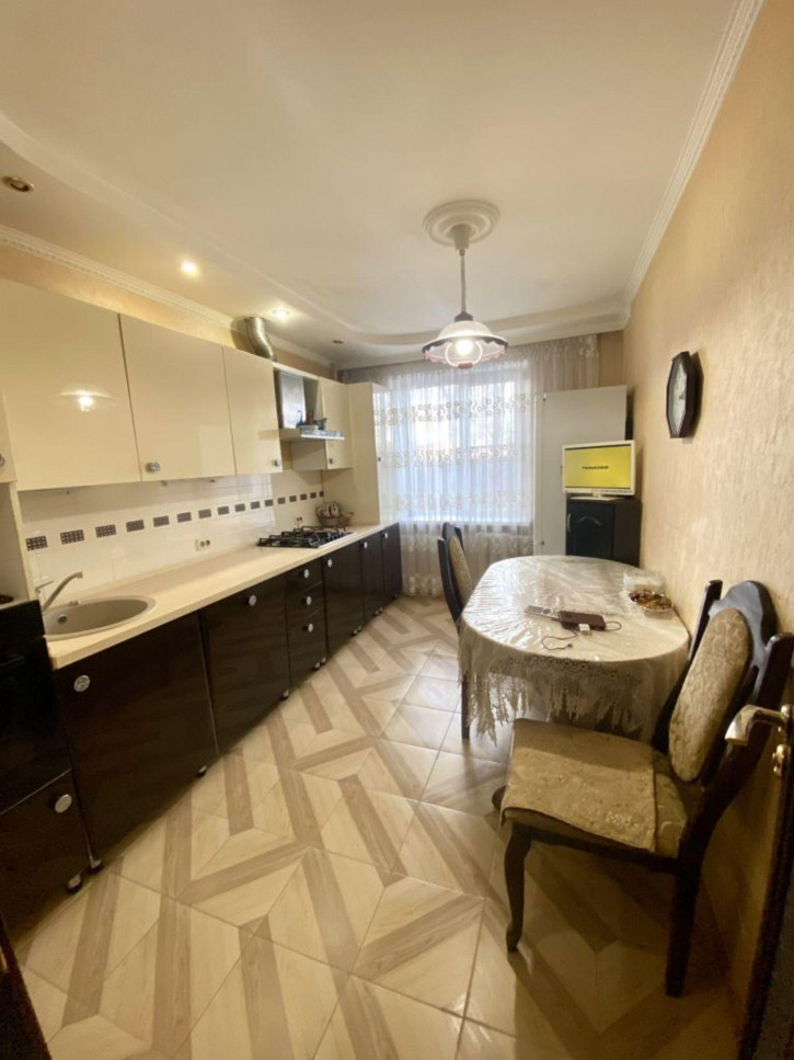 3-комн квартира Транзитная ул, 1а