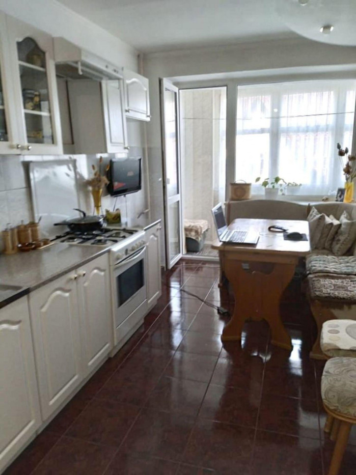 3-комн квартира Ермолова ул, 6к2