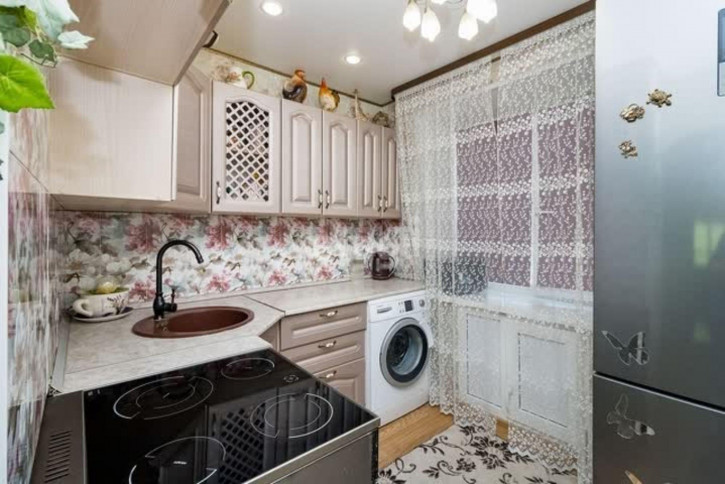 3-комн квартира Мельникайте, 50