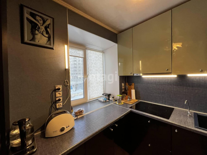 3-комн квартира Республики, 39