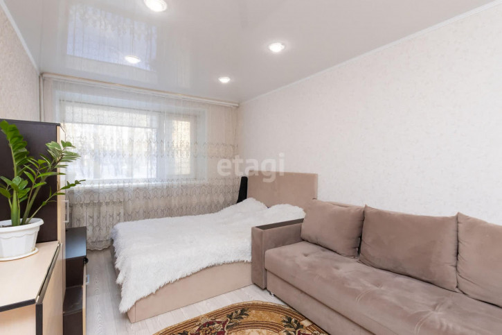 2-комн квартира Беляева, 15