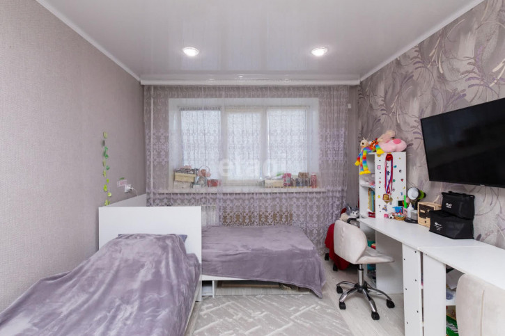 2-комн квартира Беляева, 15