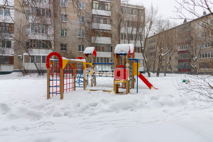 2-комн квартира Мельникайте, 50