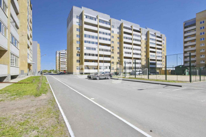 3-комн квартира Избышева, 8