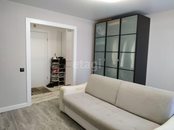 2-комн квартира 8 Марта, 80