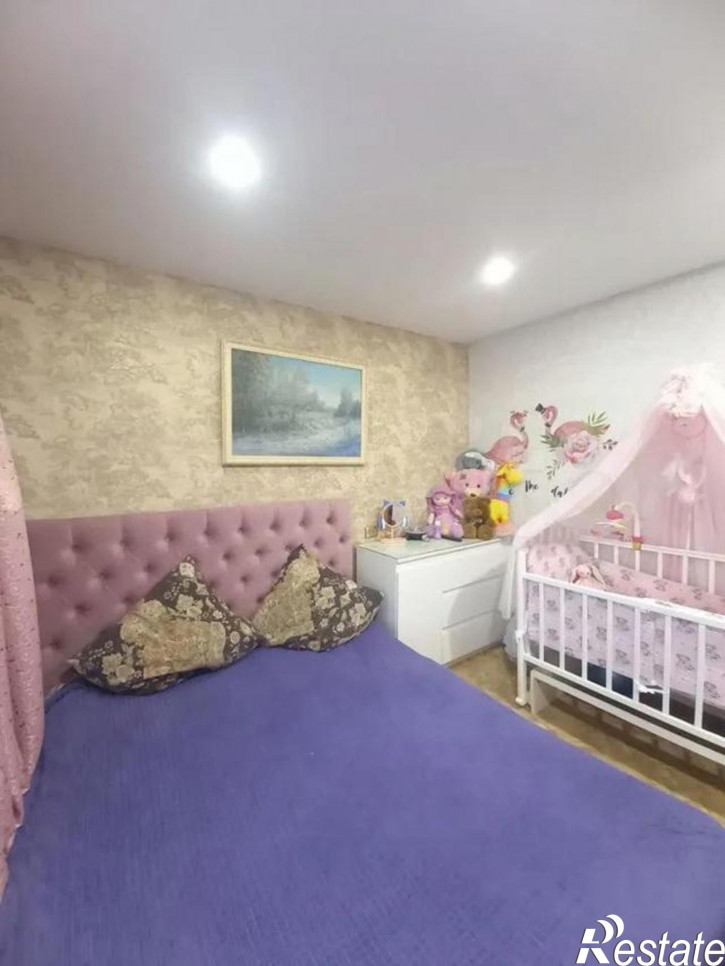 3-комн квартира Черепанова улица,10