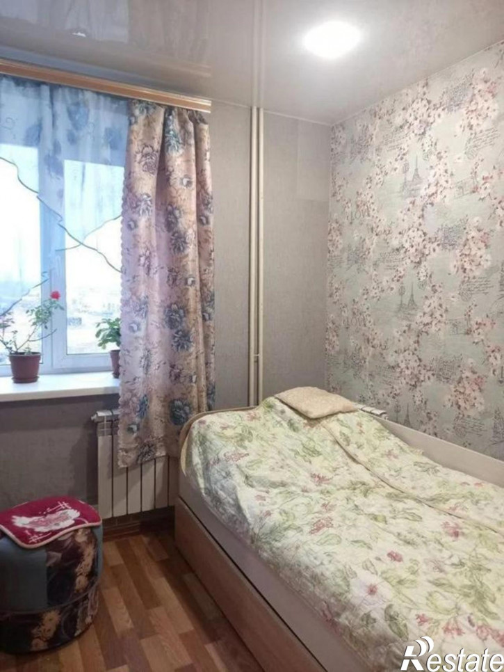 3-комн квартира Черепанова улица,10