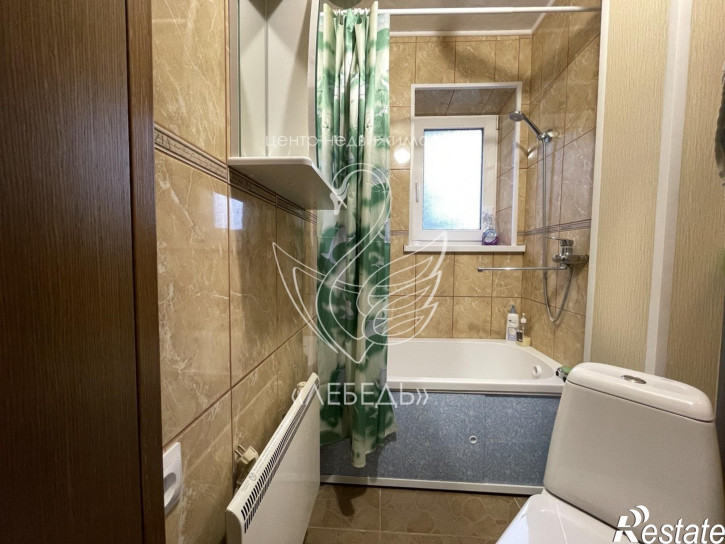 2-комн квартира Суворова улица,9
