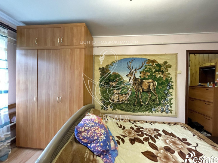 2-комн квартира Суворова улица,9