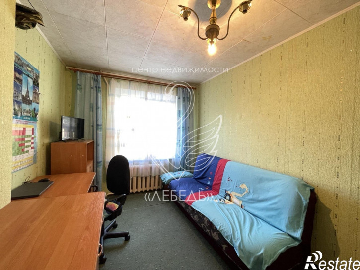 4-комн квартира 9 Января улица,26