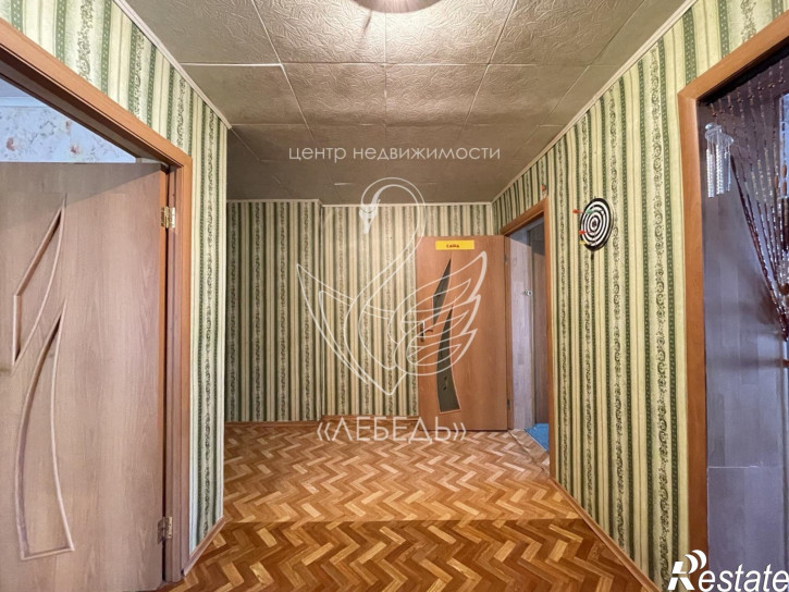 4-комн квартира 9 Января улица,26