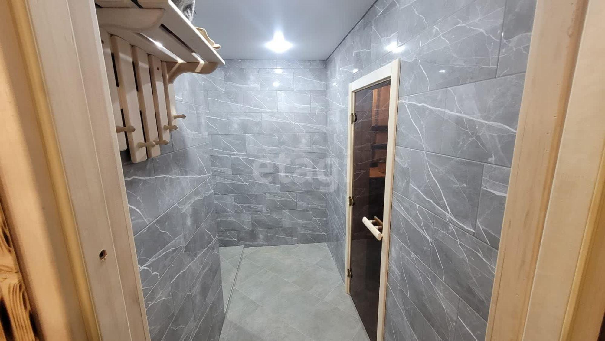 Купить дачу, дом, коттедж за 10 100 000 рублей на Зерновая улица