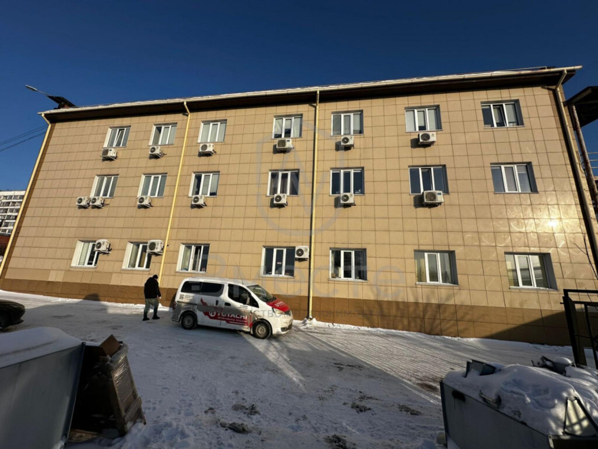 Купить офис, помещение под офис за 110 000 000 рублей на Декабристов, 92