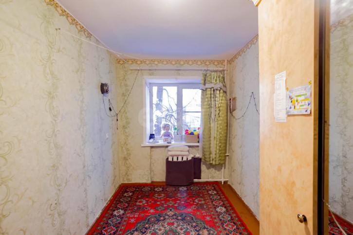 3-комн квартира улица Мальцева, 1