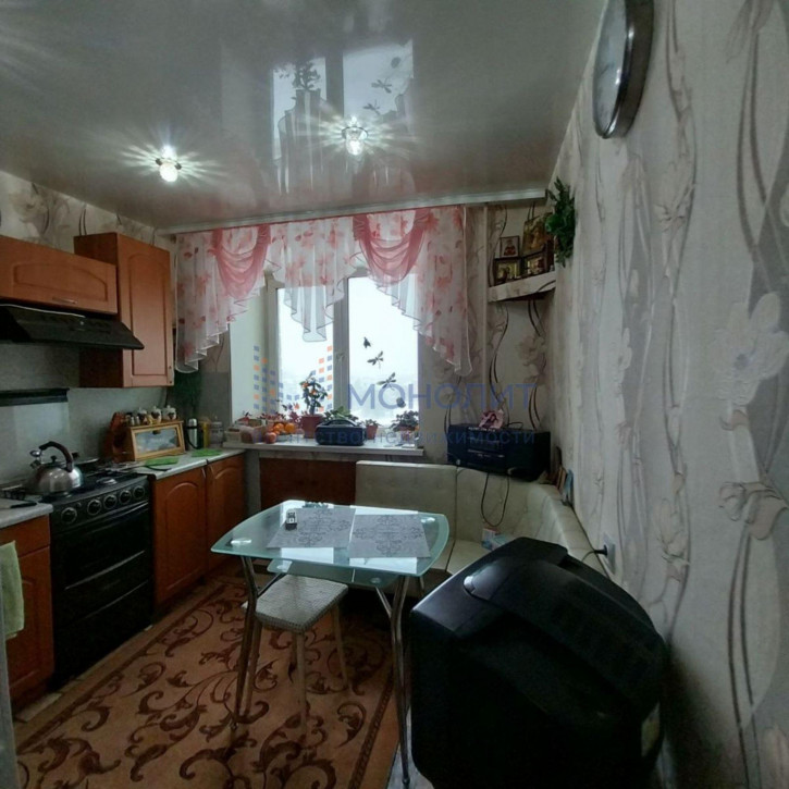 3-комн квартира Попова ул, 36