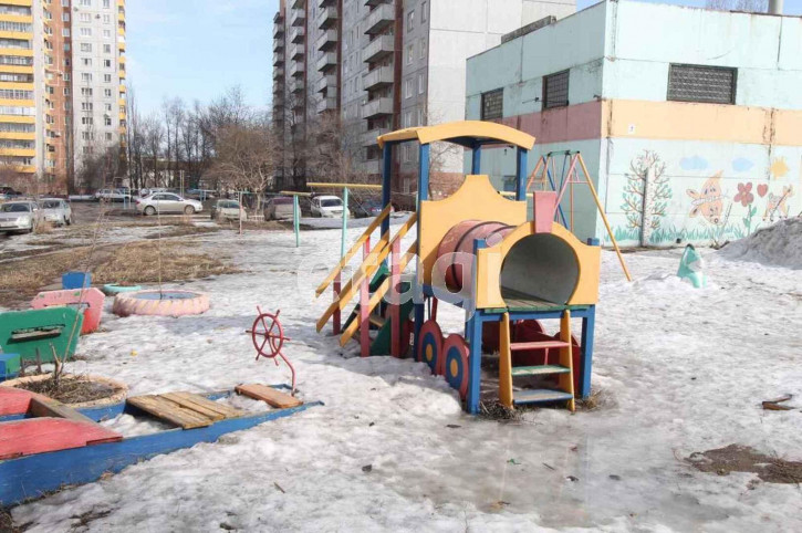 1-комн квартира Лукашевича, 21
