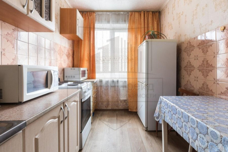 3-комн квартира Невельского, 55
