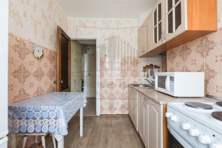 3-комн квартира Невельского, 55