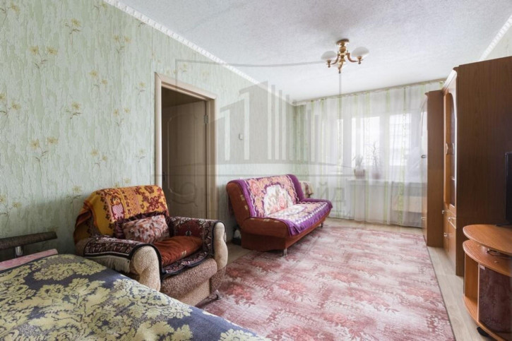 3-комн квартира Невельского, 55