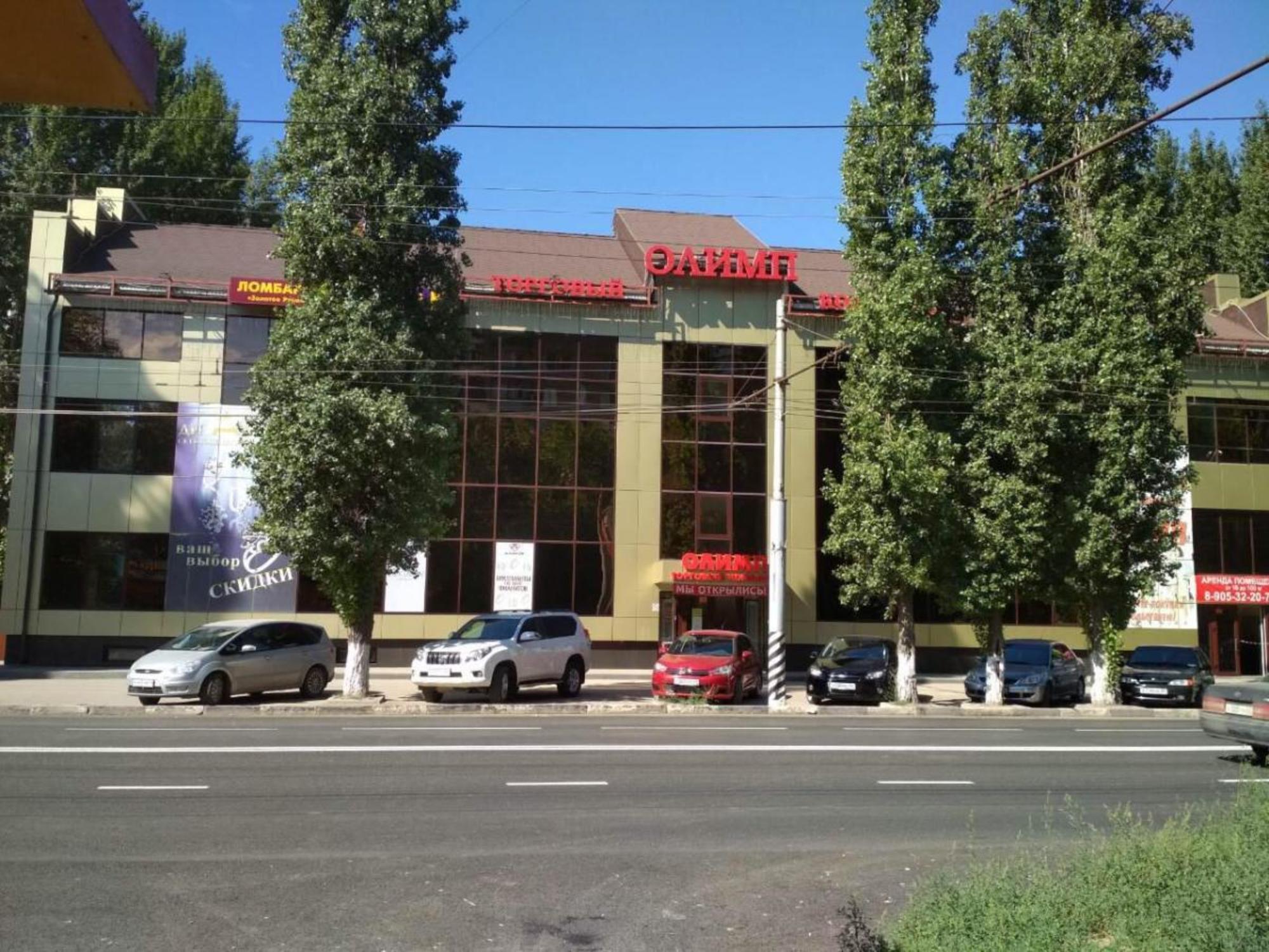 Купить торговое помещение за 18 000 000 рублей на пр-кт Строителей, 8А