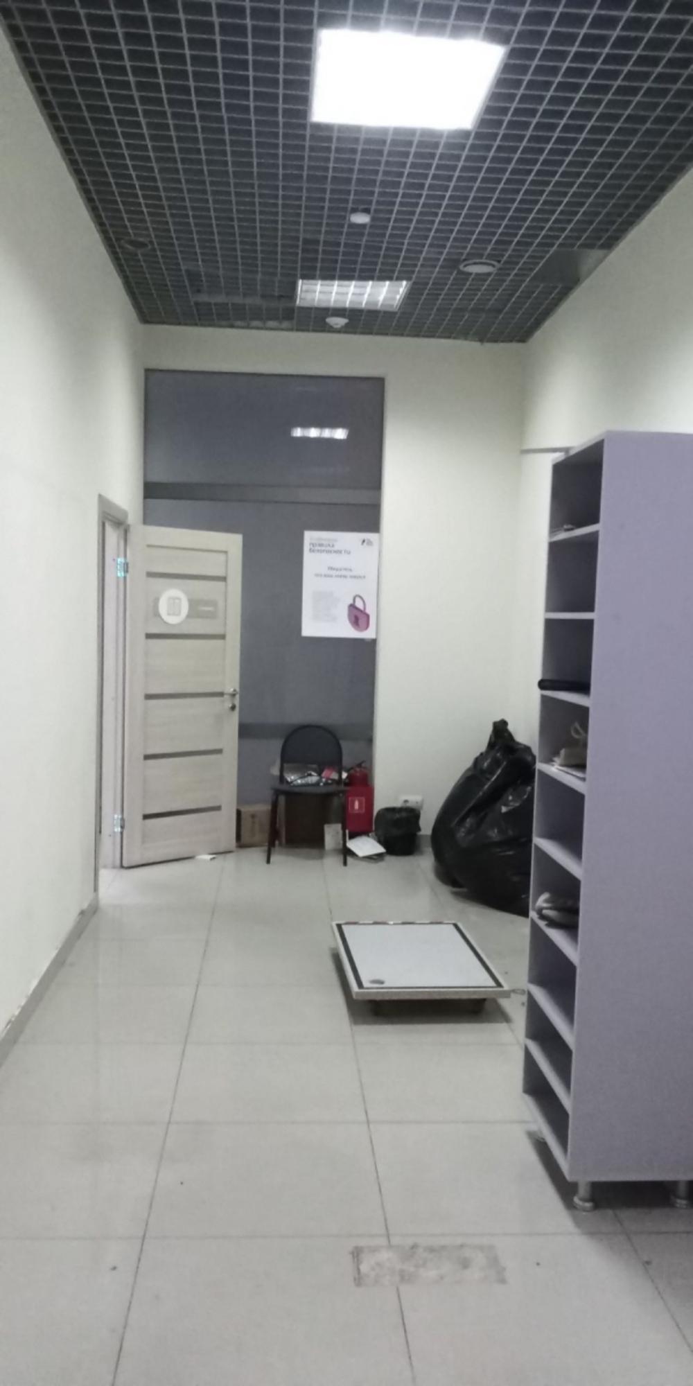 Сдать офис, помещение под офис за 450 000 рублей на ул им. Калинина, 2а
