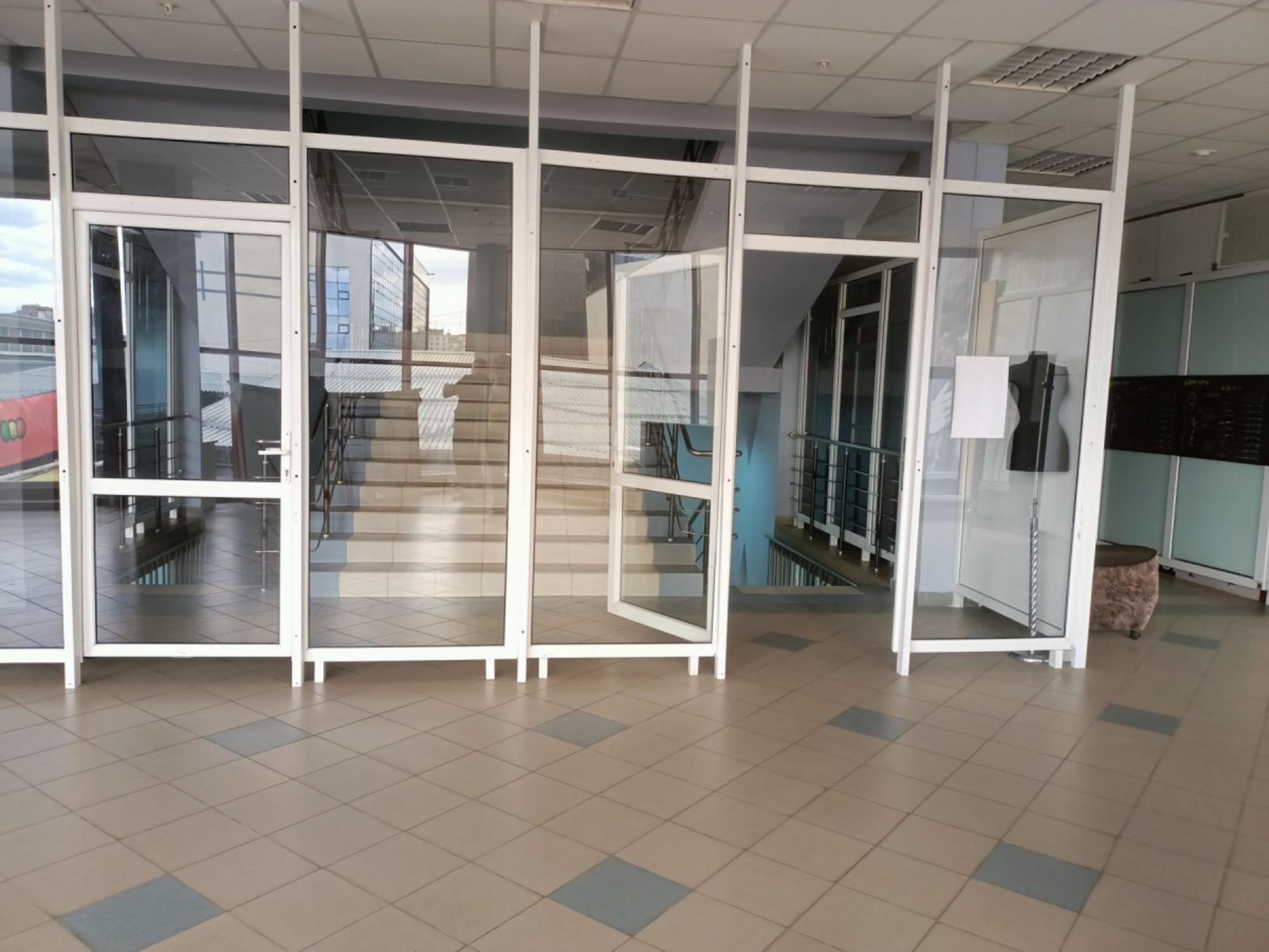 Сдать торговое помещение за 575 000 рублей на Московское шоссе, 4Д