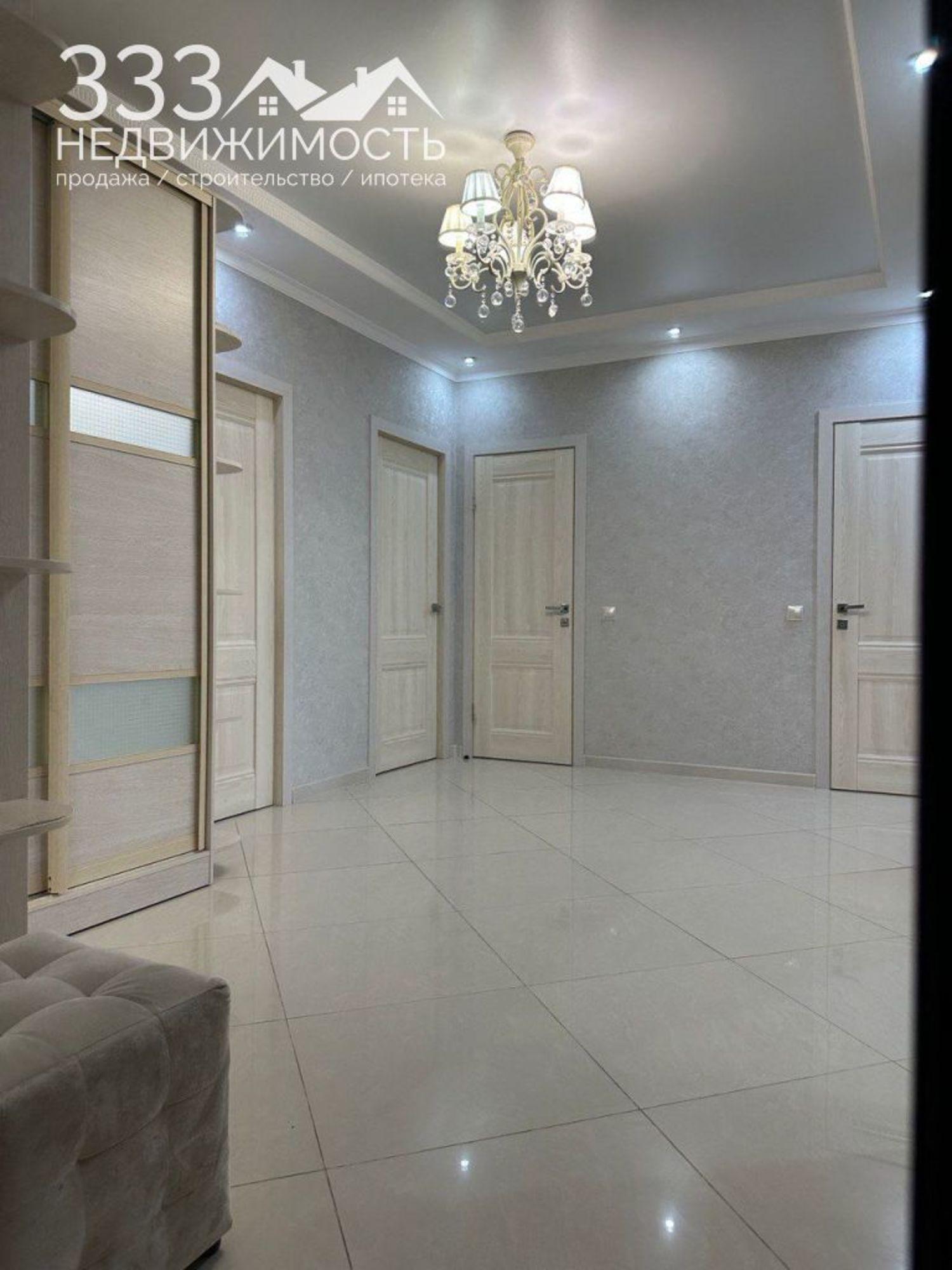 Купить квартиру за 11 300 000 рублей на Коблова ул, 1А