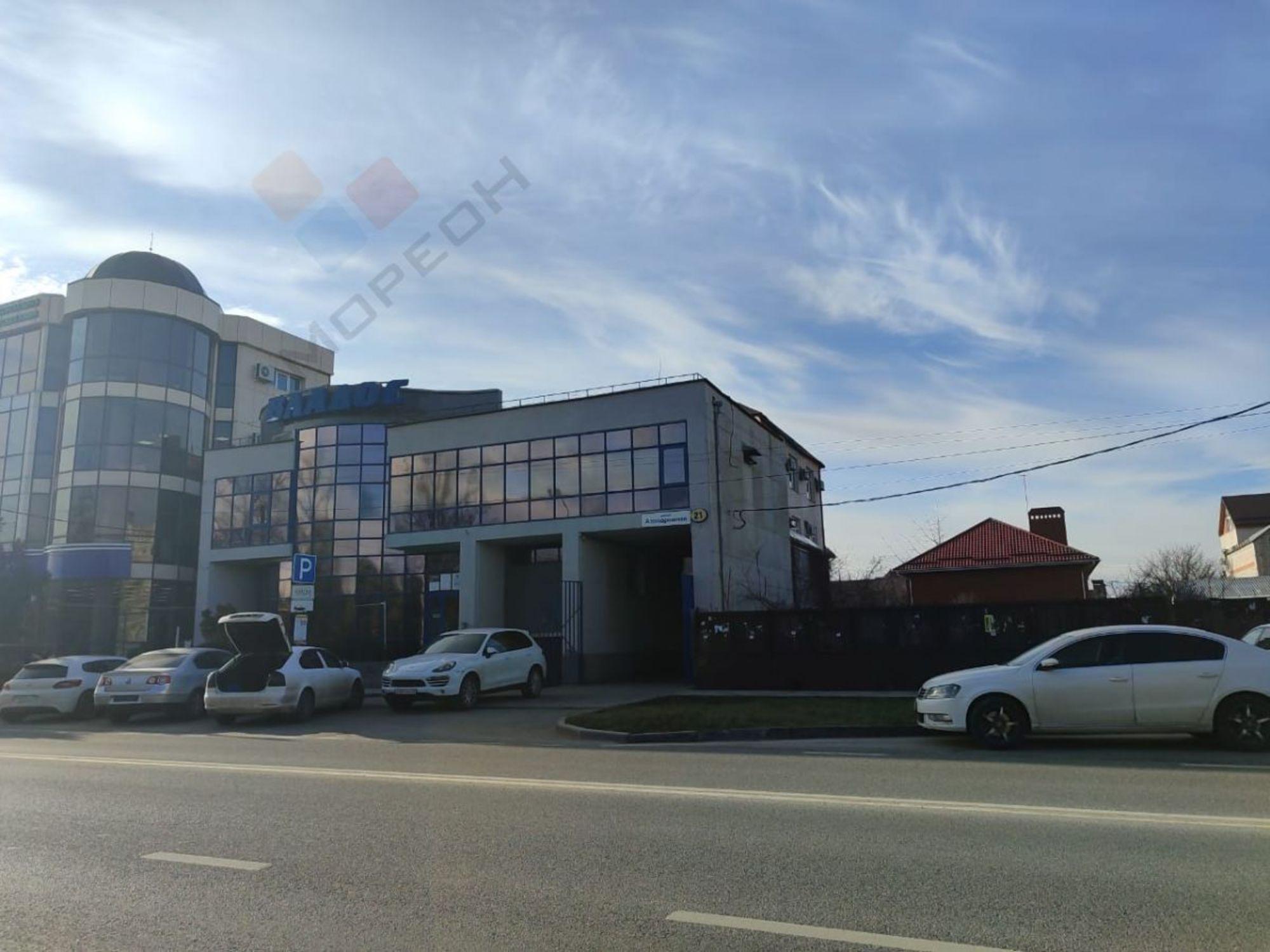 Купить офис, помещение под офис за 120 000 000 рублей на Аэродромная ул, 21