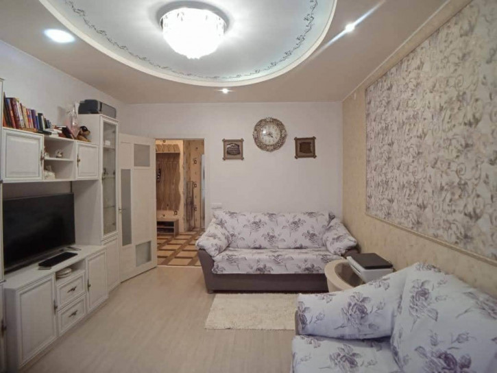 2-комн квартира Окольная улица, 1