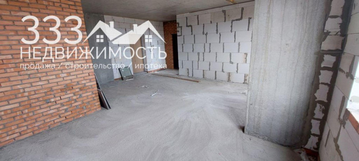 4-комн квартира Шамиля Джикаева ул, 5А