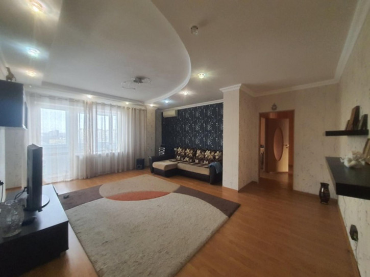 3-комн квартира Кирова улица, 26