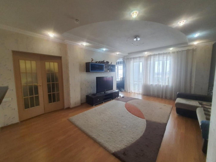 3-комн квартира Кирова улица, 26