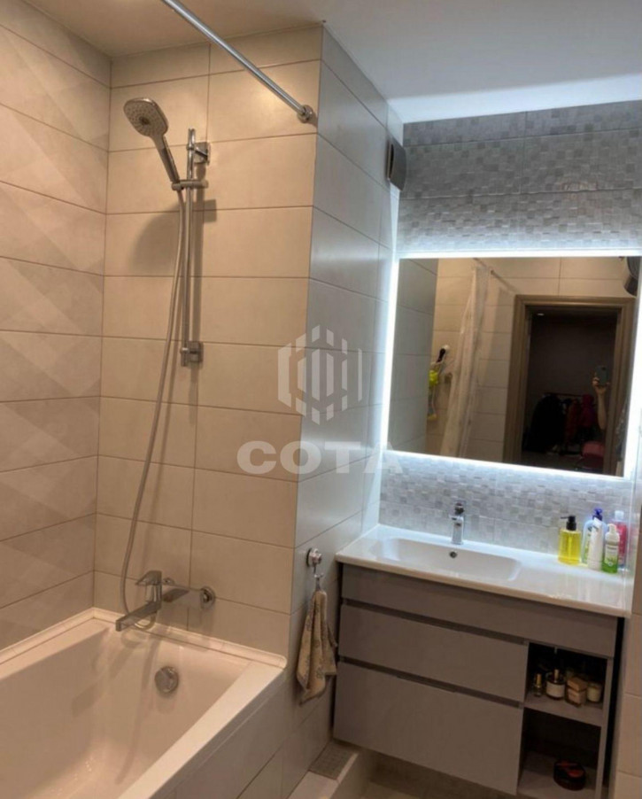 2-комн квартира Никитинская улица, 49а