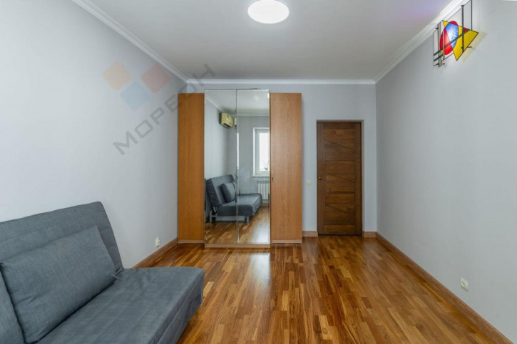 2-комн квартира Камвольная ул, 3