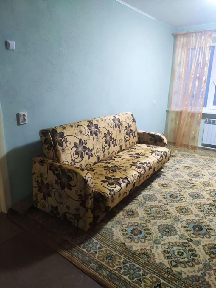 Комната улица Любы Шевцовой, 17,  д. 17