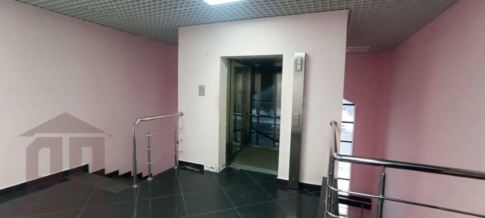 Сдать офис, помещение под офис за 30 420 рублей на Калинина пр-кт, 15 к1
