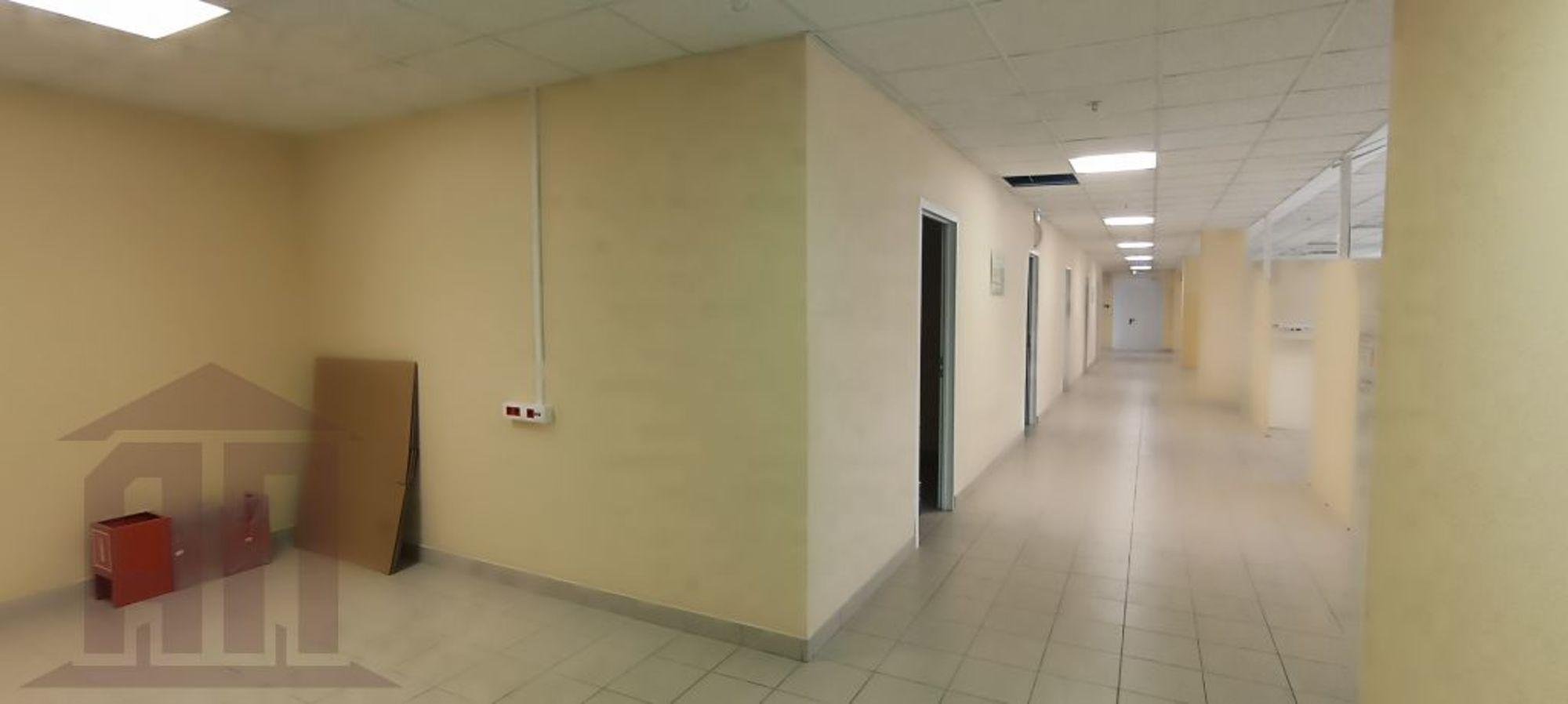 Сдать офис, помещение под офис за 175 000 рублей на Калинина пр-кт, 13 а