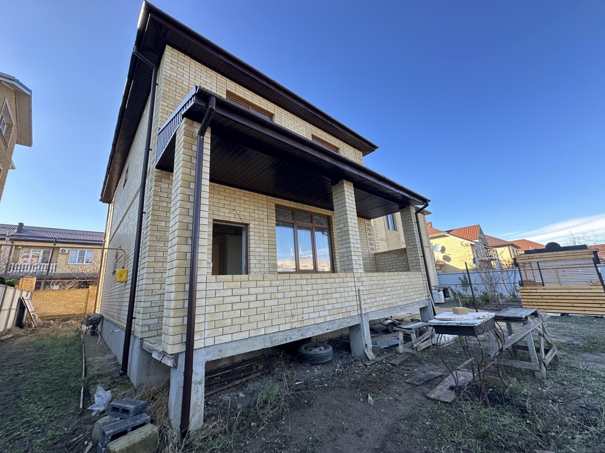 Купить дачу, дом, коттедж за 13 500 000 рублей на улица Космонавта Титова