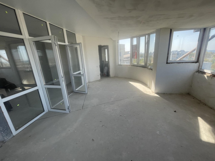 3-комн квартира Крымская улица, 272