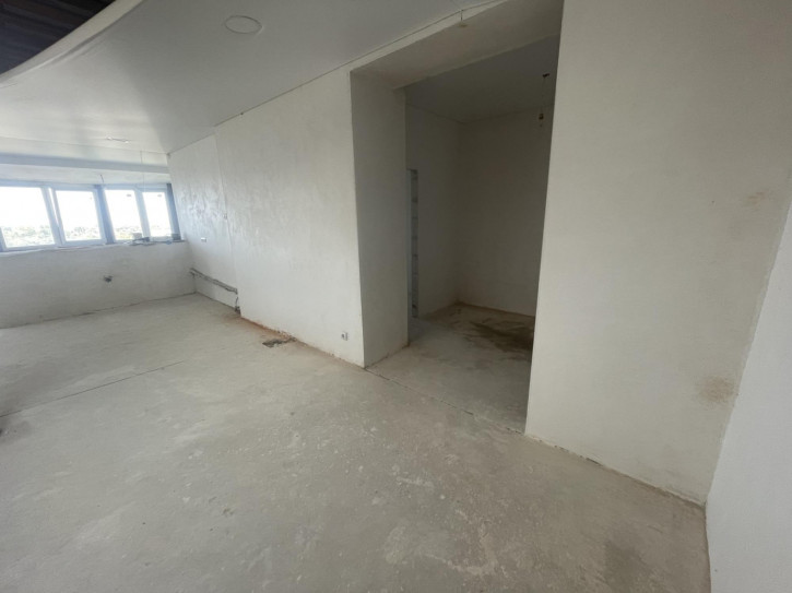 3-комн квартира Крымская улица, 272